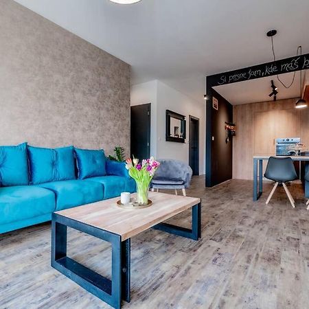 B10 Business Apartments ชิลินา ภายนอก รูปภาพ