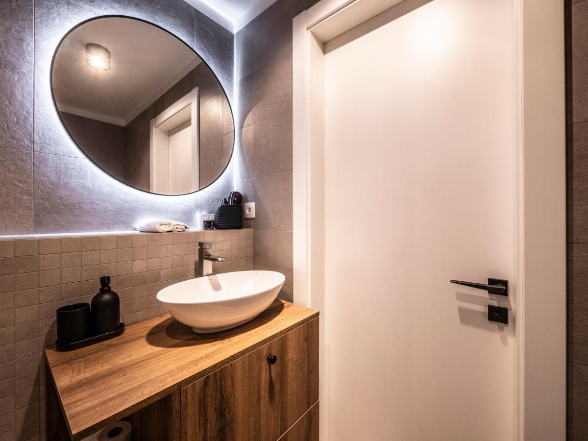 B10 Business Apartments ชิลินา ภายนอก รูปภาพ