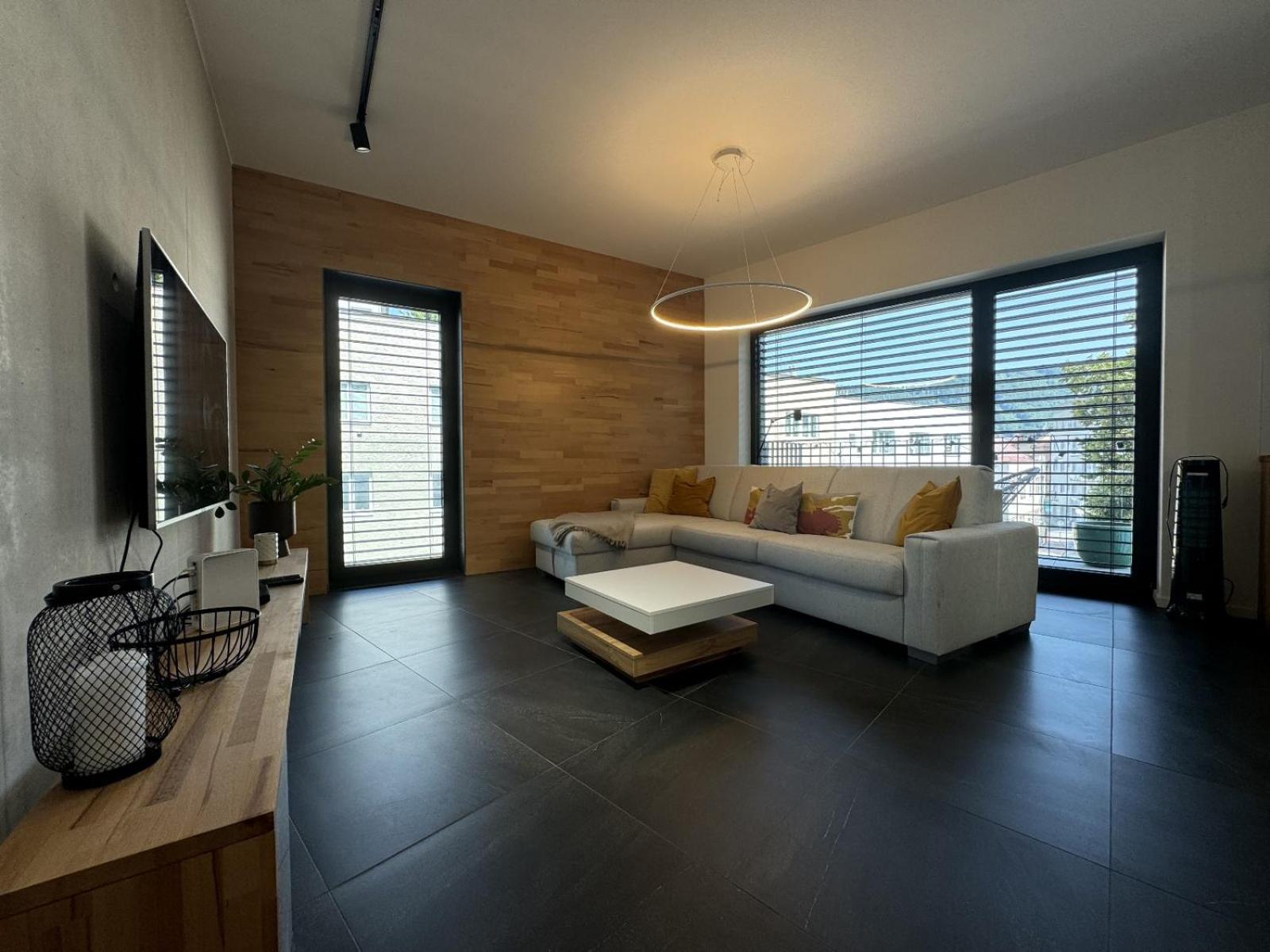 B10 Business Apartments ชิลินา ภายนอก รูปภาพ