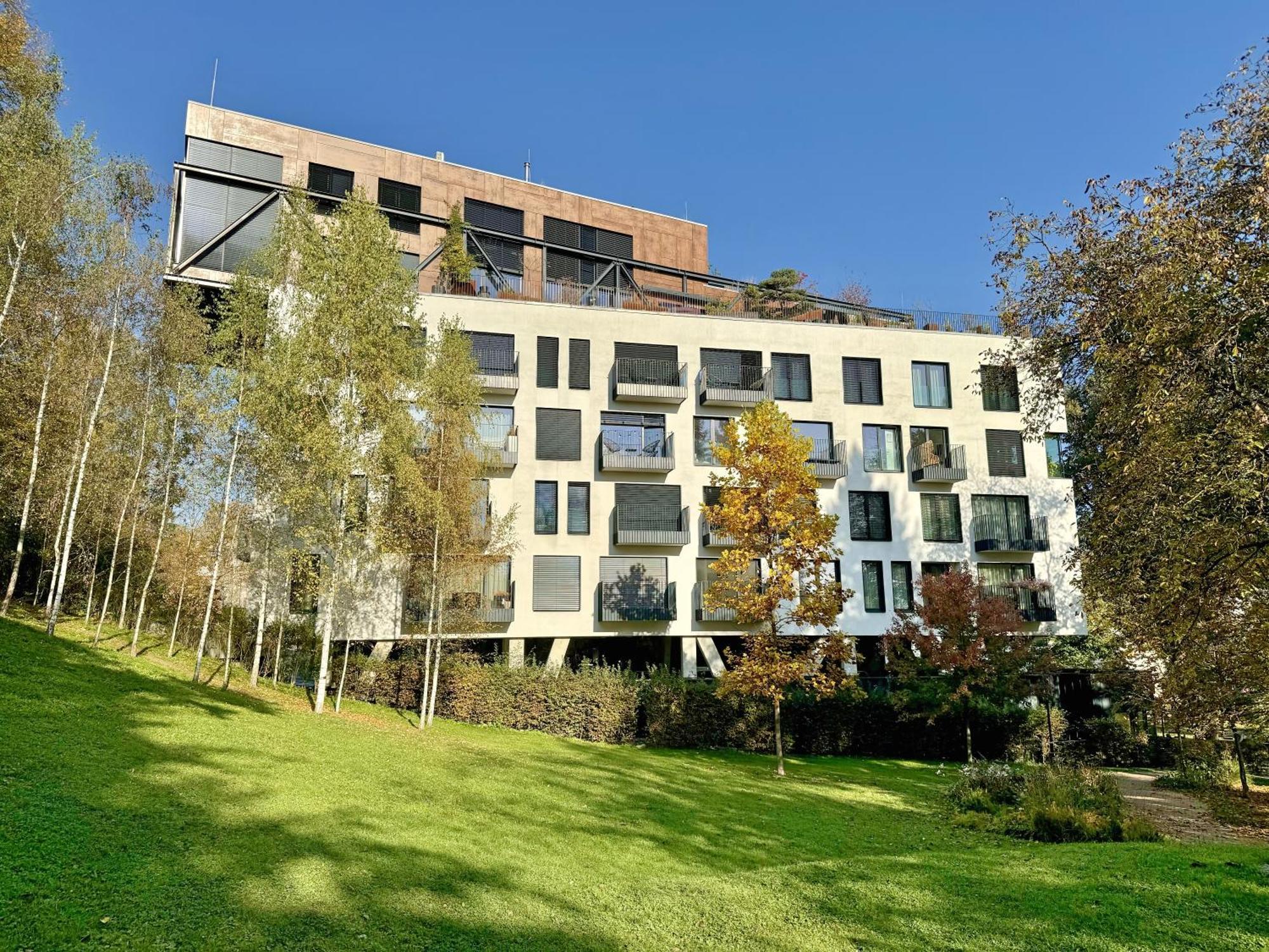 B10 Business Apartments ชิลินา ภายนอก รูปภาพ