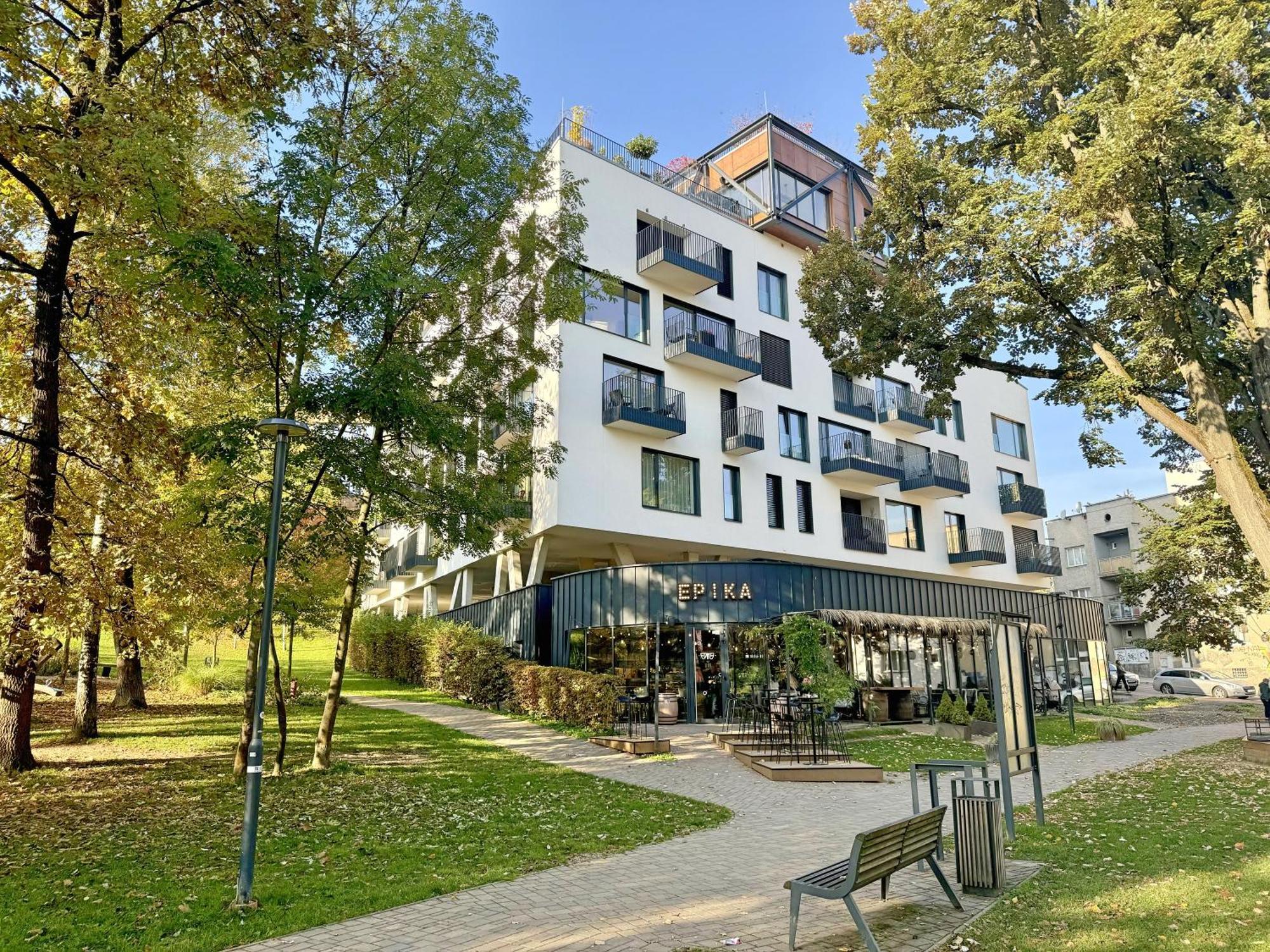B10 Business Apartments ชิลินา ภายนอก รูปภาพ